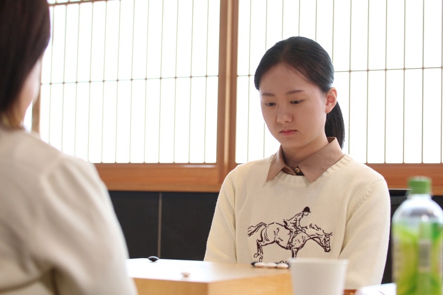 ▲ 한국 여자 바둑 랭킹 1위 김은지 9단이 센코컵 4강에 안착했다.ⓒ한국기원 제공