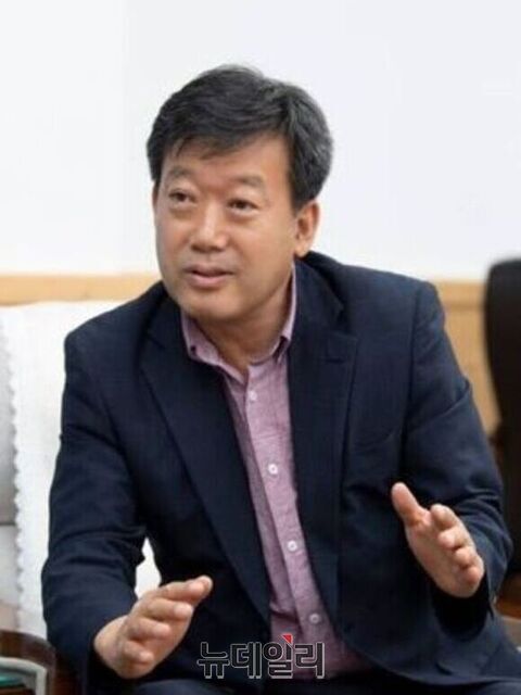 울릉군수 선거 ‘4각 혈투’ ‘무소속 배수진’ 남한권 vs ‘국힘 적통’ 김병수·남진복 vs ‘탈환’ 정성환