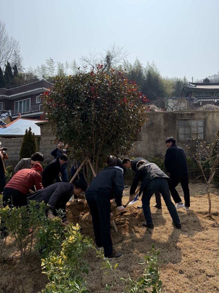 ▲ 지막샘 인근, 주민 참여로 안전한 마을 정원으로 탈바꿈ⓒ광주광역시 동구청 제공
