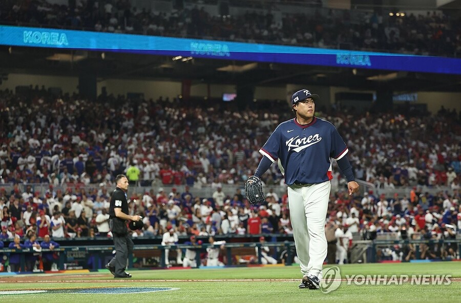 ▲ 류현진에 의지한 한국 야구는 WBC에서 콜드게임 패배라는 수모를 당했다.ⓒ연합뉴스 제공