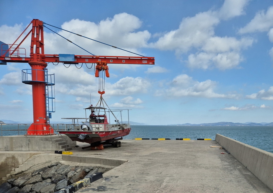 ▲ 어업어선 선진화 정책-인양기ⓒ전라남도 제공