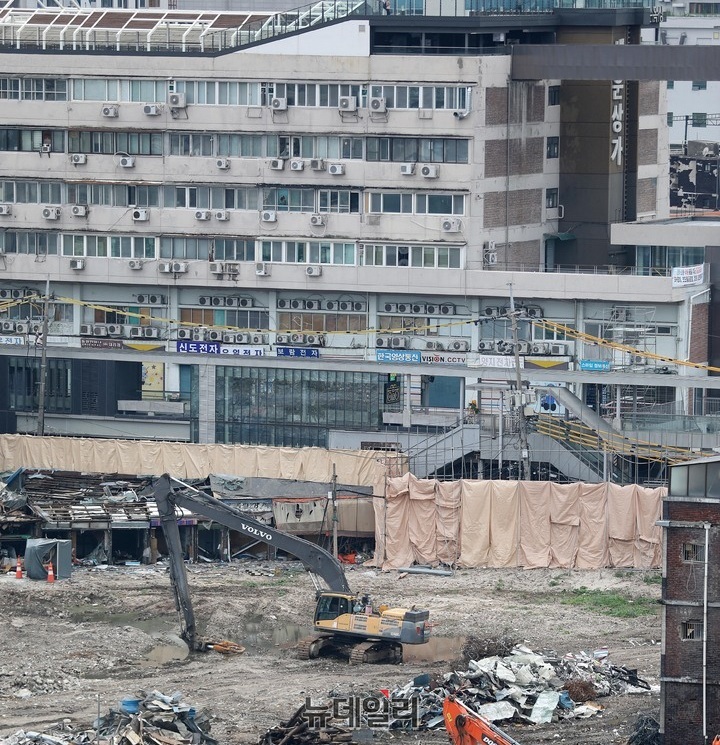 ▲ 종묘 앞 초고층 재개발로 논란이 되고 있는 세운4구역 모습 ⓒ뉴데일리DB