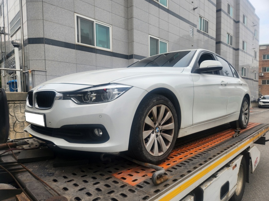 ▲ 인도명령 불응 차량 강제 견인 모습 ⓒ고양특례시 제공