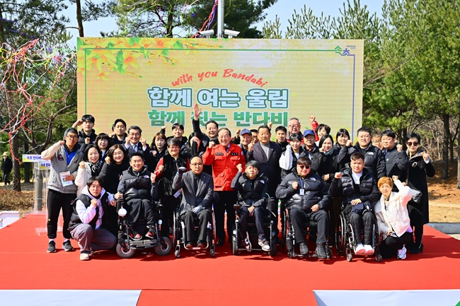 ▲ 속초시가 17일 교동 775번지 일원에서 속초 반다비체육센터 건립 기공식을 개최했다. ⓒ속초시