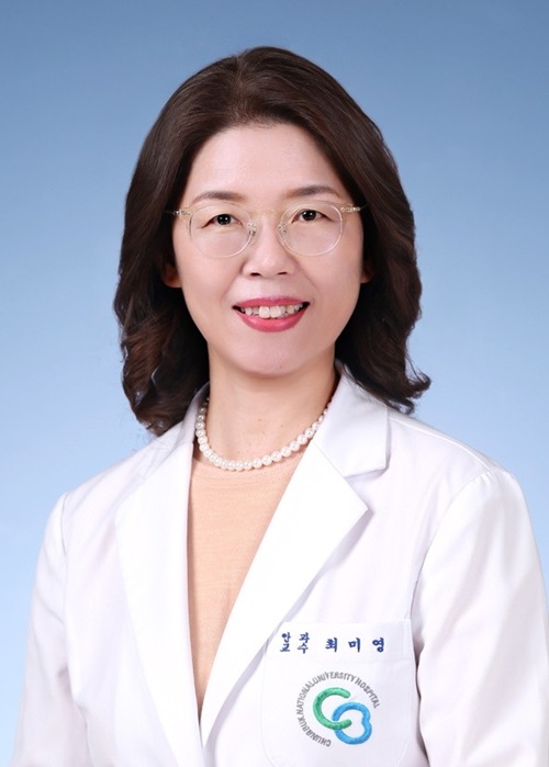 ▲ 충북대 의학과 최미영 교수, 한국사시소아안과학회 회장 선임