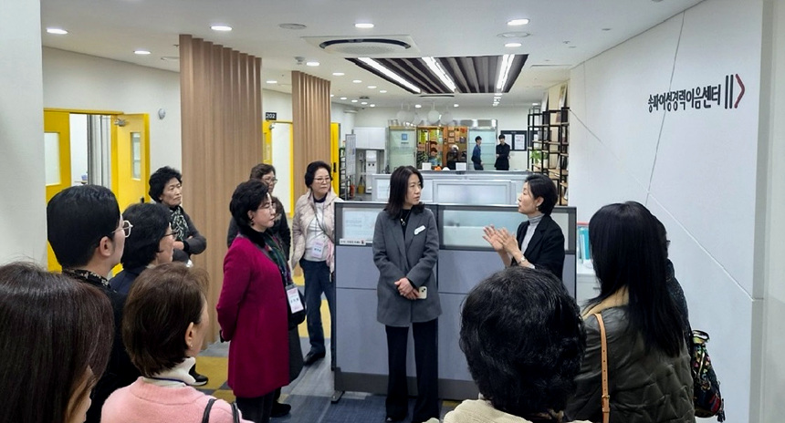 ▲ 하남시는 여성정책 발전 방향 모색과 (사)경기도여성단체협의회 하남시지회의 역량 강화를 위해 18일 여성단체 벤치마킹을 실시했다 ⓒ하남시 제공