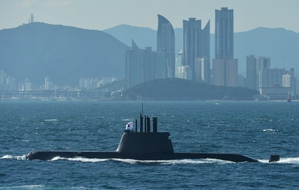 트럼프 파병 청구, 빈손 수용 안돼 … '원잠 조기 건조'는 韓의 최우선 카드 