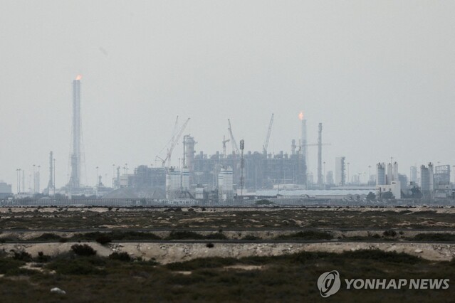 ▲ 카타르 라스라판의 액화천연가스(LNG) 생산 시설. 출처=로이터ⓒ연합뉴스