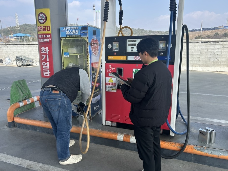 ▲ 한국석유관리원-지자체 합동점검ⓒ전라남도 제공