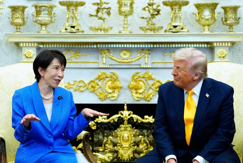 ▲ 도널드 트럼프 미국 대통령이 지난 19일(현지시각) 백악관 집무실에서 다카이치 사나에 일본 총리와 회담하는 모습. ⓒAP·뉴시스