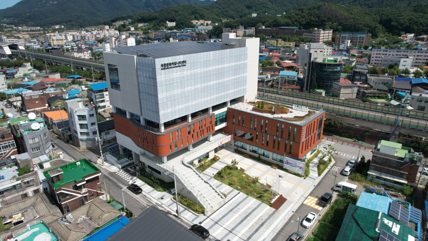 ▲ 동두천시 오르빛도서관이‘2026년 도심 속 이동도서관’전시 기관으로 최종 선정됐다 ⓒ동두천시 제공