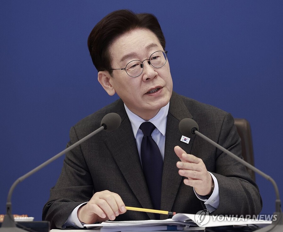 ▲ 이재명 대통령이 24일 청와대에서 열린 국무회의에서 발언하고 있다. ⓒ연합뉴스