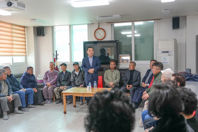 ▲ 김진태 지사는 이날 금산리 주민 간담회를 개최했다. ⓒ강원특별자치도