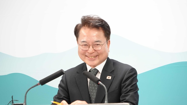 ▲ 육동한 춘천시장. ⓒ춘천시