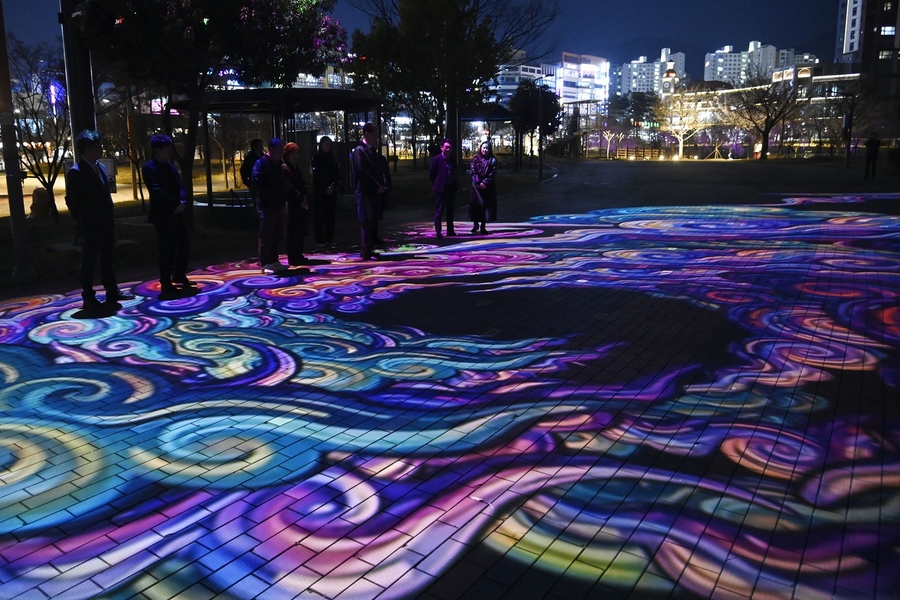 ▲ 달성군(군수 최재훈)은 유가 테크노폴리스 중앙공원 전역을 대상으로 진행한 ‘야간경관 개선 사업’을 마무리하고, 오는 4월 초부터 시민들에게 본격적으로 선보인다.ⓒ달성군