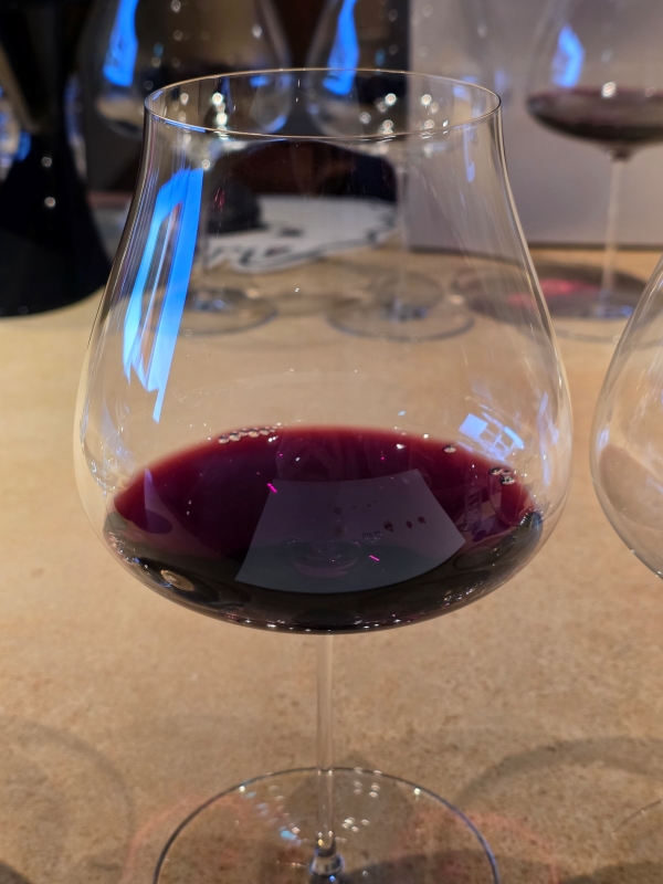 ▲ 시그니처 라인인 '원 포인트 파이브 카베르네 소비뇽 2022'ⓒ최신혜 기자