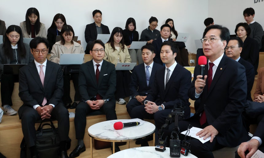 ▲ 송언석 국민의힘 원내대표가 25일 서울 여의도 파크원 타워에서 열린 '디지털자산 과세제도 개선' 관련 현장 간담회에서 인사말을 하고 있다. ⓒ연합뉴스