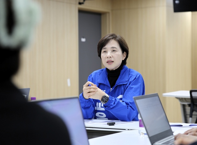 ▲ 유은혜 경기도교육감 예비후보가 25일 경기도의회에서 기자간담회를 열고 자신의 특수교육 공약을 설명하고 있다. ⓒ유은혜 선거캠프 제공
