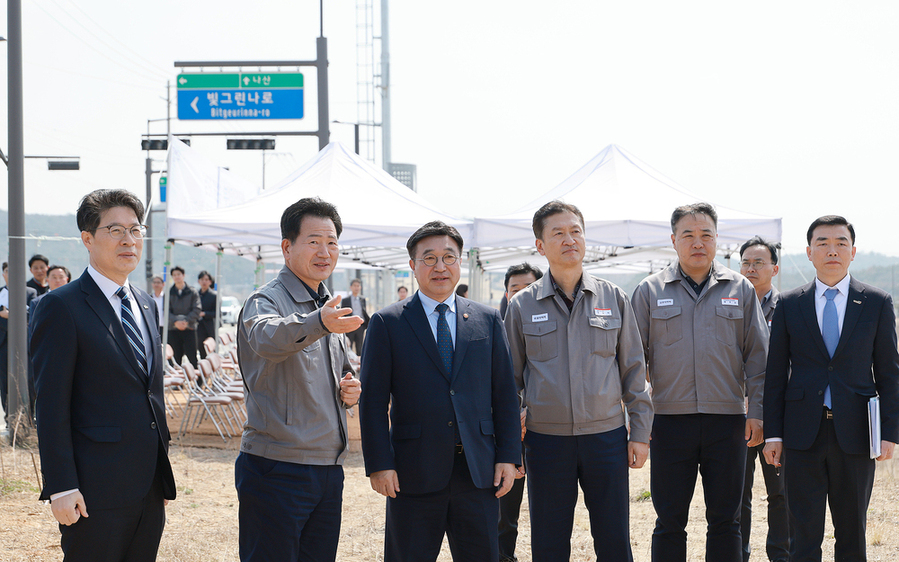 ▲ 윤호중행정안전부 장관 함평 빛그린국가산업단지 방문ⓒ함평군 제공