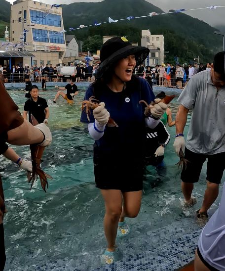 ▲ 울릉군 축제위원회는 25일 울릉도 오징어축제 개최 기간과 장소선정을 위한 회의를 개최하고 본격적인 축제 준비에 돌입했다.ⓒ울릉군청