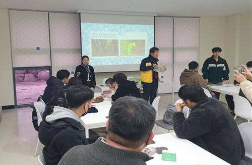 ▲ 지역민들이 한방체험 프로그램에 참여해  한방 원리를 활용한 건강·치유 프로그램을 통해 신체적·정신적 힐링의 시간을 가졌다.ⓒ대구한의대