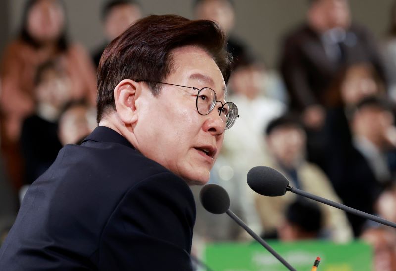 ▲ 이재명 대통령이 30일 제주 한라대학교에서 열린 '제주의 마음을 듣다' 타운홀 미팅에서 발언하고 있다. ⓒ뉴시스