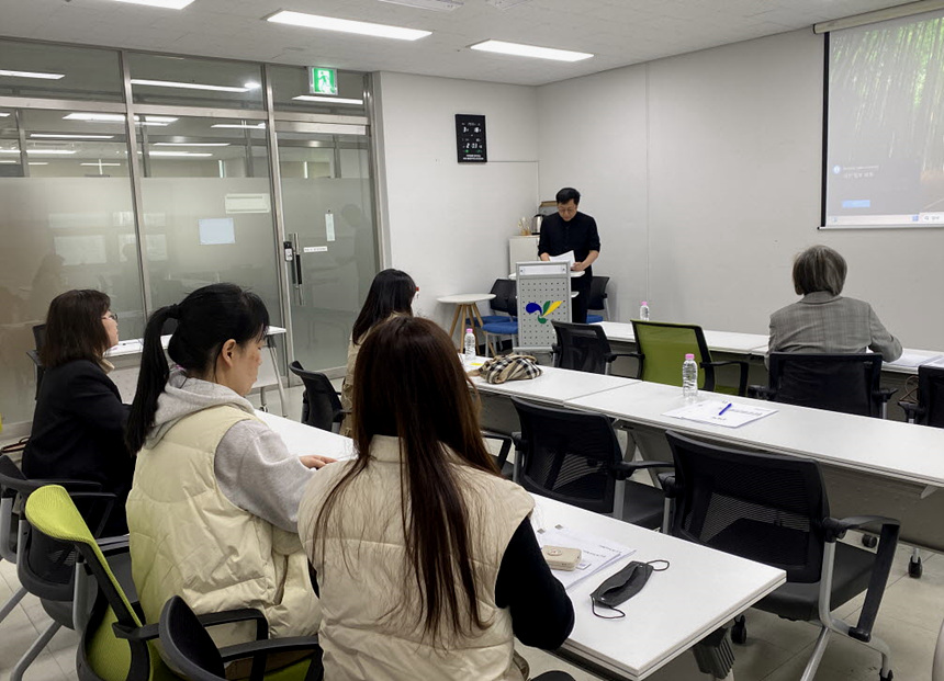 ▲ 고양시는 성평등기금 지원사업 공모를 통해 4개 사업을 선정하고 관계자 교육을 실시했다 ⓒ고양특례시 제공