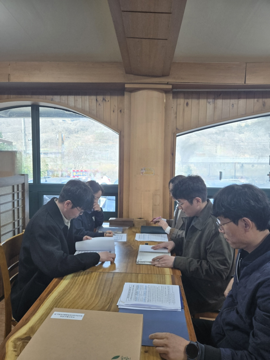 ▲ 국립농산물품질관리원 전남지원 곡성·구례사무소는 곡성군, 구례군과 2026년 공익직불제 효율적 운영을 위한 ‘공익직불제 업무협의회’를 개최ⓒ국립농산물품질관리원 전남지원 제공