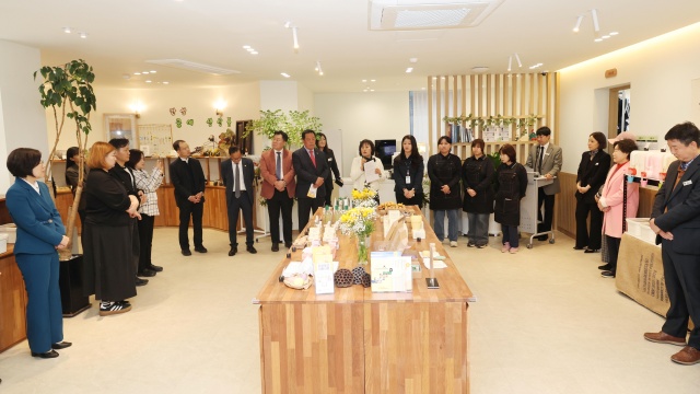 ▲ 자원순환의 거점 안성맞춤 초록상점 개관ⓒ안성시 제공