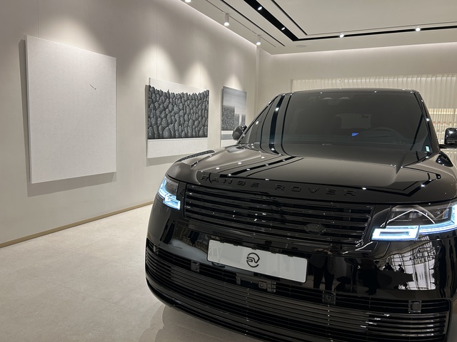 ▲ 레인지로버 SV 블랙ⓒ김수한 기자