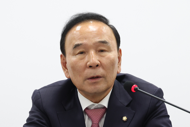 ▲ 박덕흠 국민의힘 공천관리위원장이 지난 2일 서울 여의도 당사에서 열린 공천관리위원회 회의에서 발언하는 모습. ⓒ뉴시스