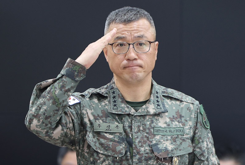 작전사령관·해작사령관 동시 공석 … '싸우는 군대'를 포기했나