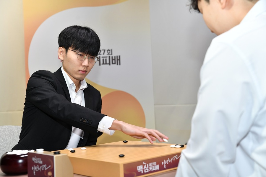 ▲ 신진서 9단이 76개월 연속 정상 수성에 성공했다.ⓒ한국기원 제공