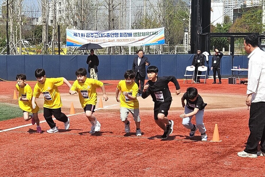 ▲ ‘제1회 광주광역시연맹회장배 생활체육 근대5종대회’_근대5종 생활체육 육상ⓒ광주광역시체육회 제공