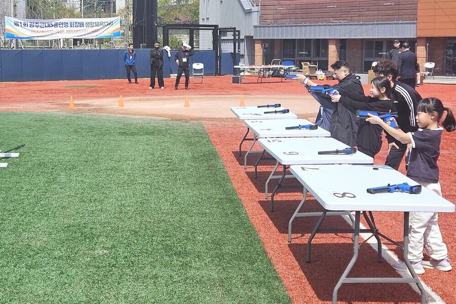 ▲ ‘제1회 광주광역시연맹회장배 생활체육 근대5종대회’_근대5종 생활체육 사격ⓒ광주광역시체육회 제공