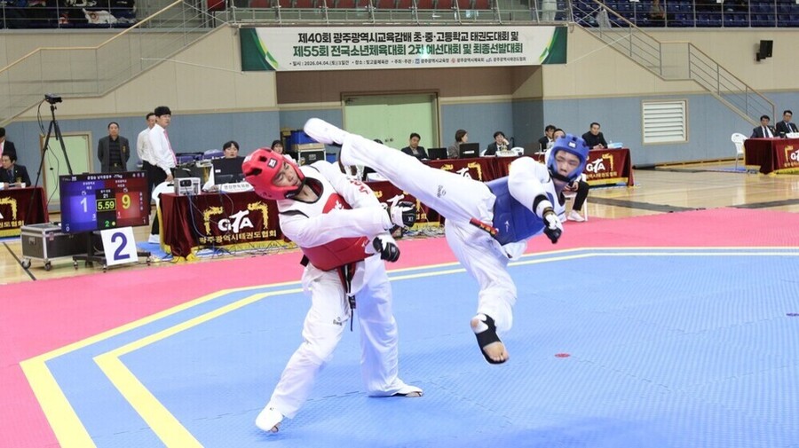 ▲ 지난 4일 빛고을체육관에서 제40회 광주광역시 교육감배 태권도대회를 진행하고 있다.ⓒ광주시교육청 제공