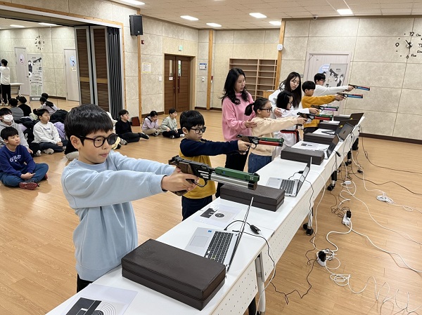▲ 진천군, 청소년 사격 스포츠클럽 운영 사진