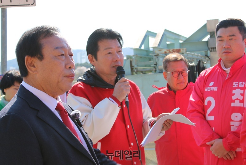 ▲ 이준배 국민의힘 세종시당 위원장이 주요 일정을 소개하고 있다.ⓒ이길표 기자