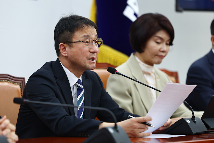 ▲ 한병도 더불어민주당 원내대표가 7일 국회에서 열린 원내대책회의에서 발언하고 있다. ⓒ뉴시스