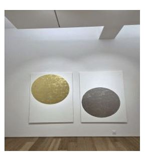 ▲ 구자현 작가는 평면과 입체를 아우르며 수행에 가까운 구도적 과정을 흔적으로 남긴다. 기법에 안주하지 않는 그의 작업은 사물을 대하는 작가의 태도 그 자체를 보여준다.ⓒ갤러리 히든스페이스