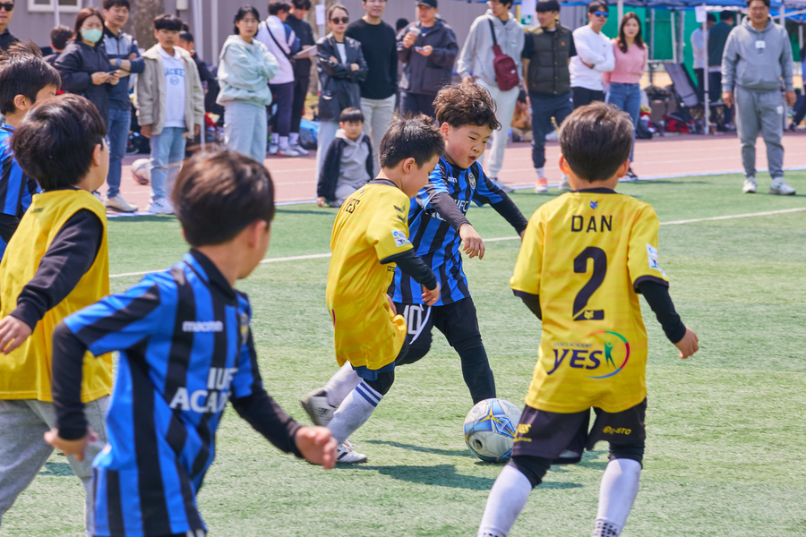 ▲ 인하대는 ‘제5회 인하대학교 총장배 인천FC 유소년 축구대회’를 개최했다. ⓒ인하대 제공