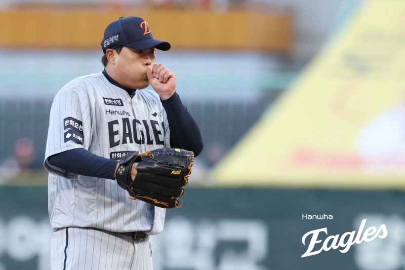 ▲ 한화 류현진이 SSG와 경기에서 삼진 10개를 뿌리며 승리 투수가 됐다.ⓒ한화 이글스 제공