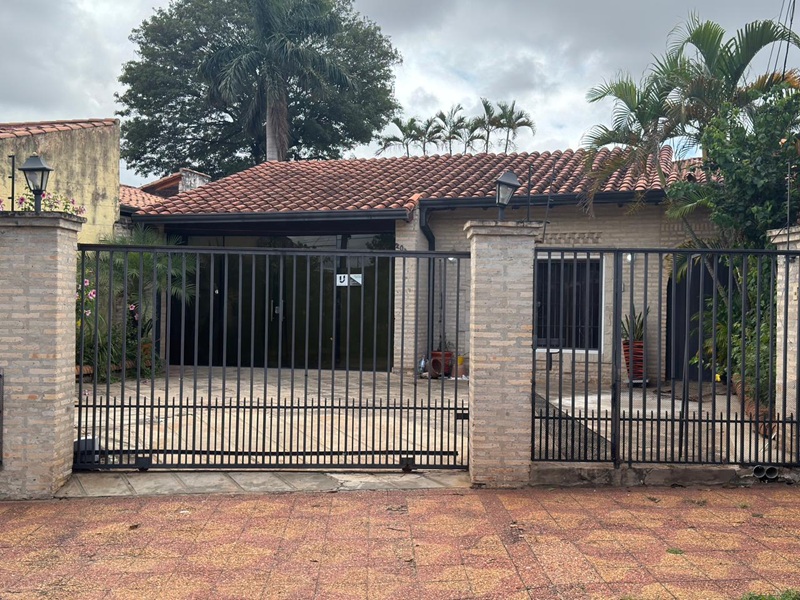 ▲ 나무위키 홈페이지에 기재된 파라과이 현지 우만레 본사가 가정집 형태 건물인 것으로 드러나 논란이 일고 있다. ⓒ법무법인 대륜 / 김장겸 의원실 제공