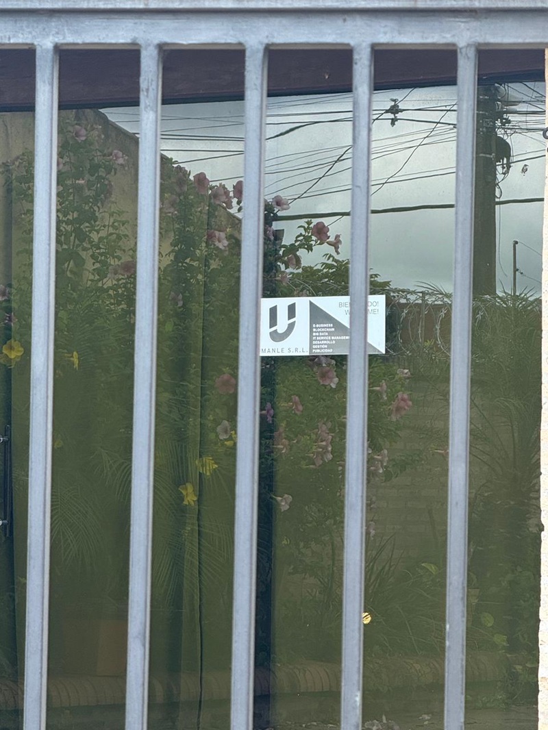 ▲ 나무위키 홈페이지에 기재된 파라과이 현지 우만레 본사가 가정집 형태 건물인 것으로 드러나 논란이 일고 있다. ⓒ법무법인 대륜 / 김장겸 의원실 제공