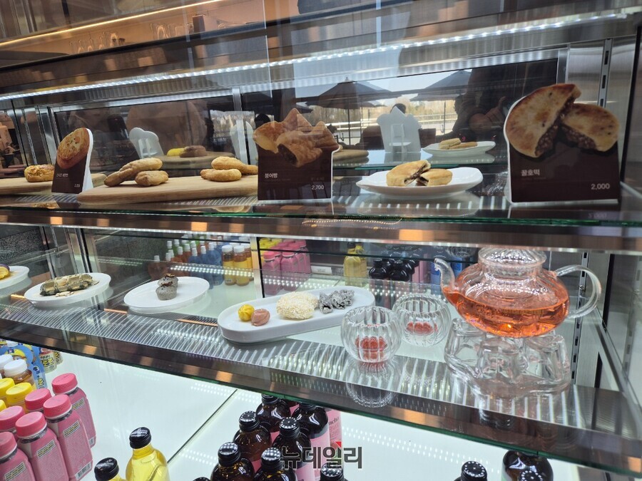 ▲ 사유공간 찻집에서는 국립중앙박물관 내 매장에서 가장 많은 10여종의 특화 메뉴를 선보이고 있다.ⓒ조현우 기자