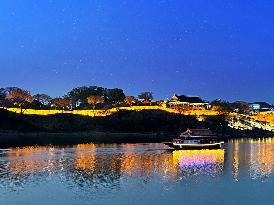 ▲ 진주시가 관광객의 체류시간을 늘리고, 지역의 소비를 활성화하기 위해 체류형 관광 프로그램을 운영하는 등 머무는 관광으로의 전환에 속도를 내고 있다.ⓒ진주시