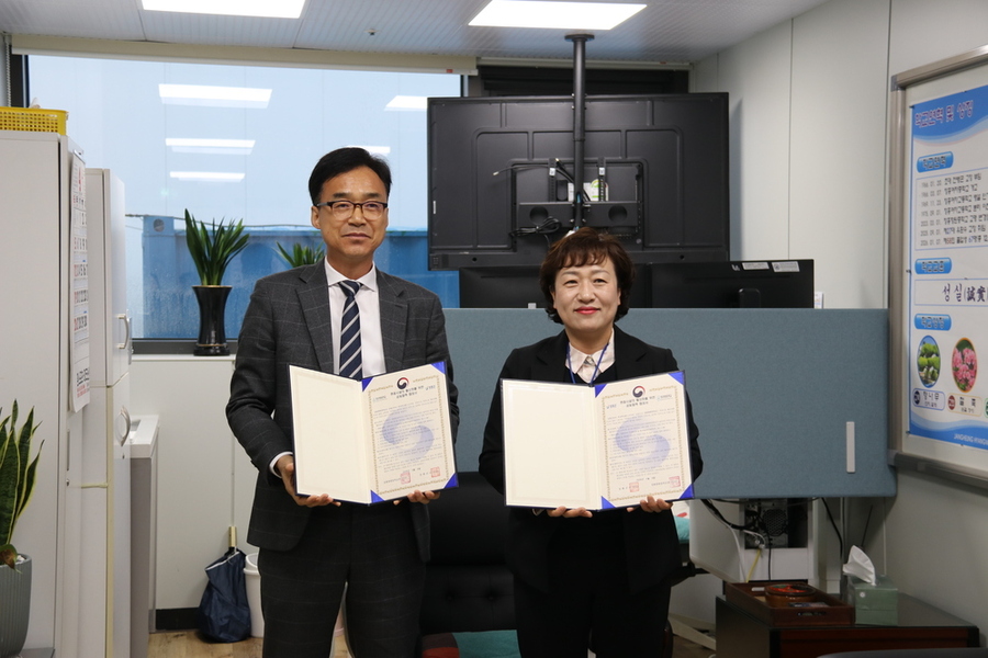 ▲ 장흥군은‘1학교 1현충시설 결연 협약식’을 개최ⓒ장흥군 제공