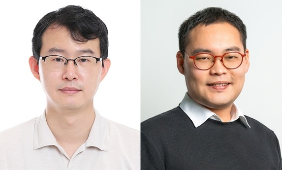 ▲ 가톨릭대 약학대학 강한창 교수(왼쪽)와 AIMS BioScience 한승훈 대표이사.ⓒ가톨릭대