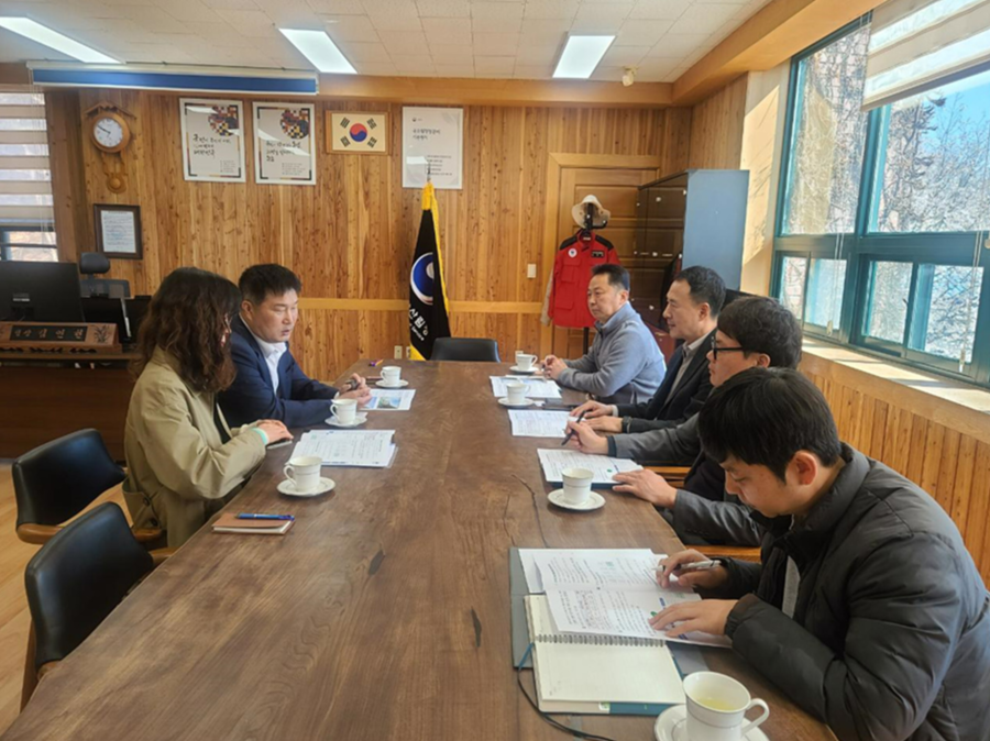 ▲ 여수시가 지난 8일 오동도 내 부지 활용 일환으로 산림청 산하 국가기관 유치를 위해 서부지방산림청을 방문해 본격적인 협력 방안을 논의했다.ⓒ여수시 제공