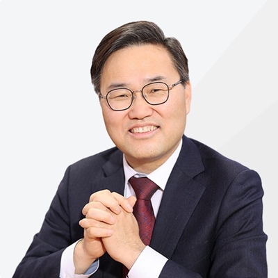 ▲ 홍석준 대구시장 예비후보가 홍준표 시장의 최근 행보를 ‘자기 진영을 공격하는 구태 정치’로 규정하며 대구의 미래를 위한 정책 실행에 집중할 것을 강력히 촉구했다.ⓒ홍석준 예비후보실